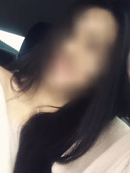 Alena, 34