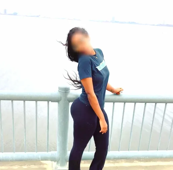 Emilia, 35