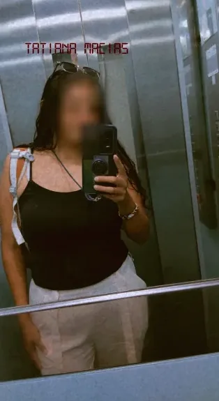 Fiona, 30