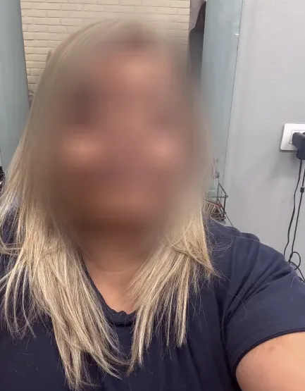 Fiona, 40