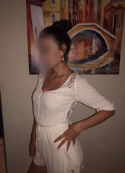 Josephine, 32