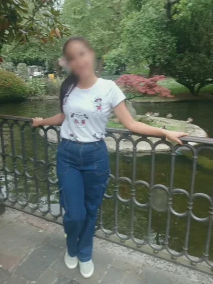 Linda, 22