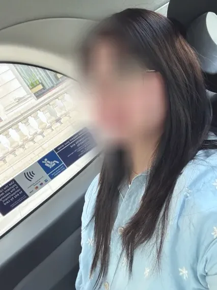 Sarah, 35