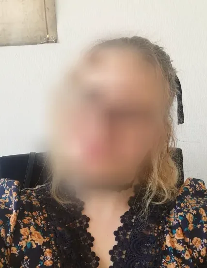 Sophia, 32